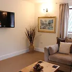 Country house Bridge Farm Leeds (West Yorkshire)