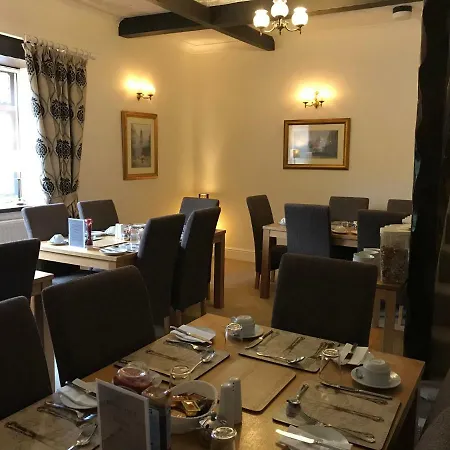 Bridge Farm * Лідс