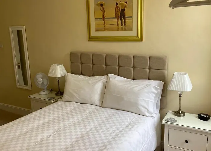 Landhuis Bridge Farm Leeds (West Yorkshire)