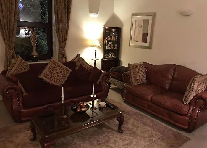 Kır Evi Bridge Farm Leeds (West Yorkshire)