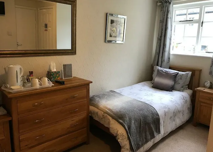 Bridge Farm * Leeds (West Yorkshire)