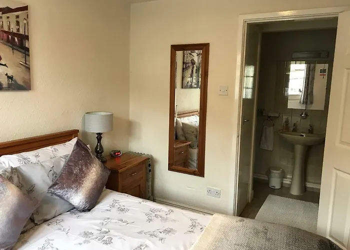 Landhuis Bridge Farm Leeds (West Yorkshire)