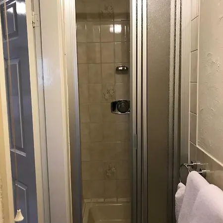 Bridge Farm * リーズ